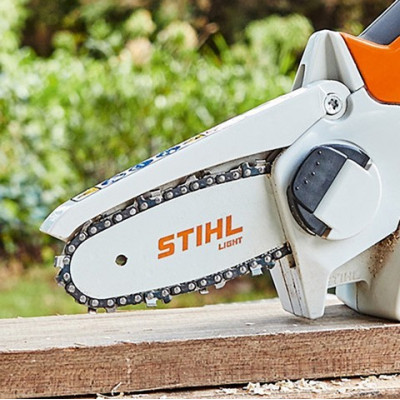 Potatore a Batteria Stihl GTA 26 - Set completo di Batteria Caricabatteria e Olio catena Potatore a Batteria Stihl GTA 26 - Set completo di Batteria Caricabatteria e Olio catena