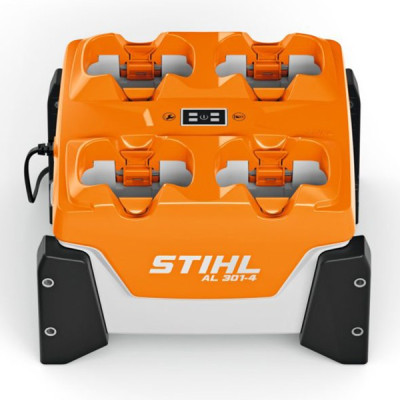 Caricabatteria multiplo Stihl AL 301-4 per batterie del Sistema AP Caricabatteria multiplo Stihl AL 301-4 per batterie del Sistema AP