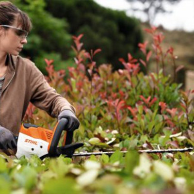 ACCENSIONE A DUE MANI