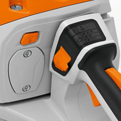 Motosega a batteria Stihl MSA 70 C-B set completo di batteria e caricabatteria - Sistema AK + Omaggi Motosega a batteria Stihl MSA 70 C-B set completo di batteria e caricabatteria - Sistema AK + Omaggi
