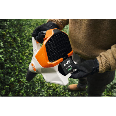 Stihl BGA 110 Soffiatore a batteria 36V - 914 m³/h | AgricolBio.it