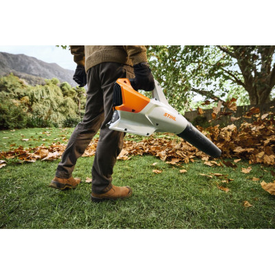 Stihl BGA 110 Soffiatore a batteria 36V - 914 m³/h | AgricolBio.it
