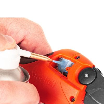 Grasso spray lubrificante per manutenzione forbici elettriche e manuali - 100 ml Stocker
